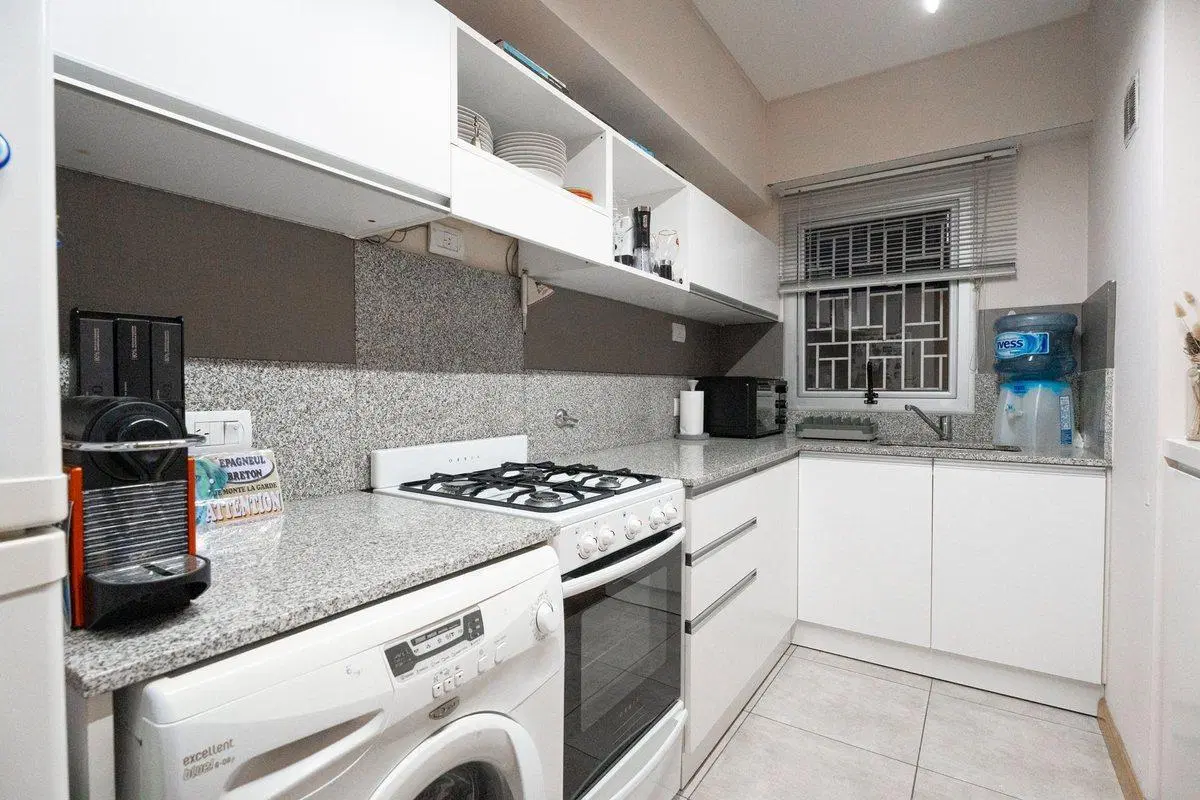 VENTA SEMIPISO 2 AMBIENTES CABALLITO C/ PATIO 3
