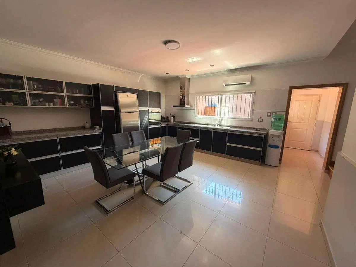 CASA EN VENTA CIUDADELA 4 AMBIENTES CON PILETA 4