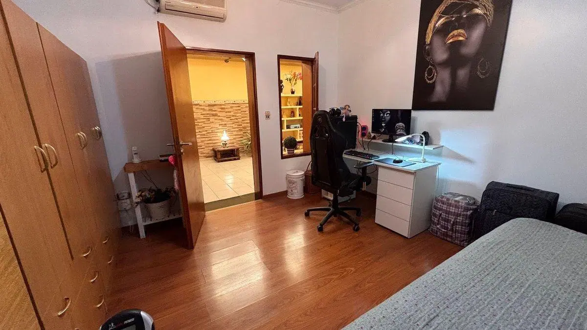 EN VENTA CASA 4 AMB COCHERA PATIO VILLA LUGANO 5
