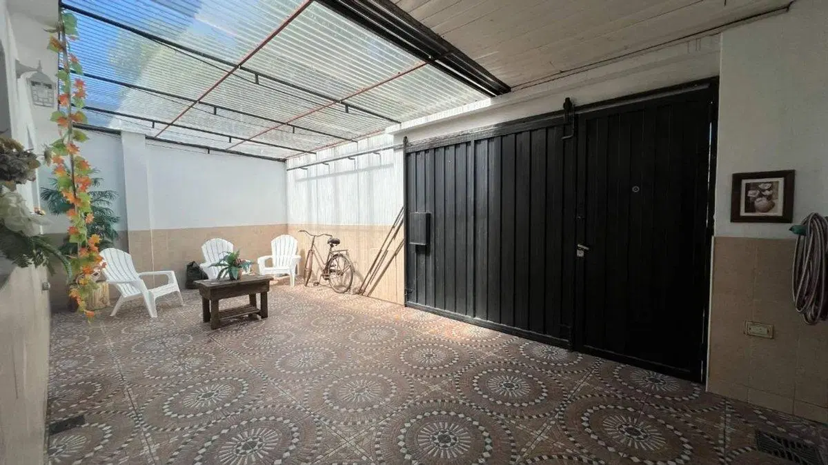 EN VENTA CASA 4 AMB COCHERA PATIO VILLA LUGANO 3