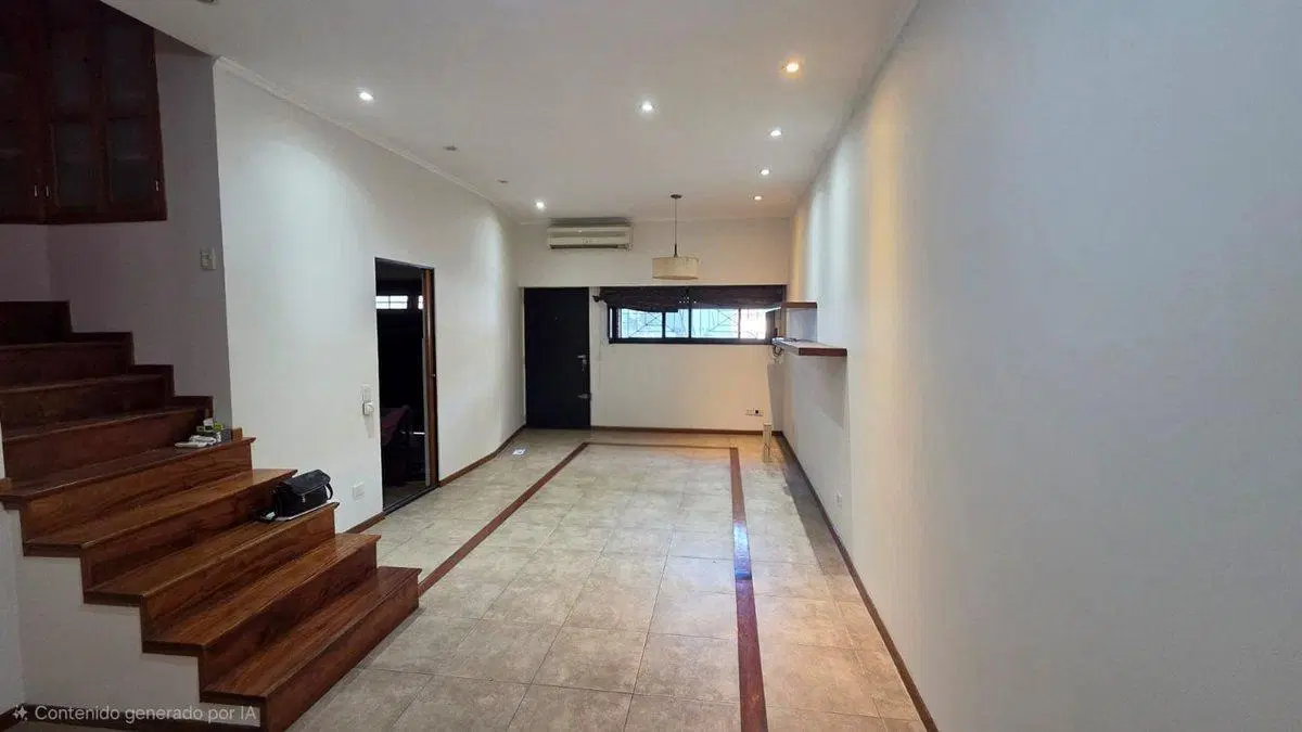 VENTA Parque Chacabuco CASA 3dorm. cochera terraza 2