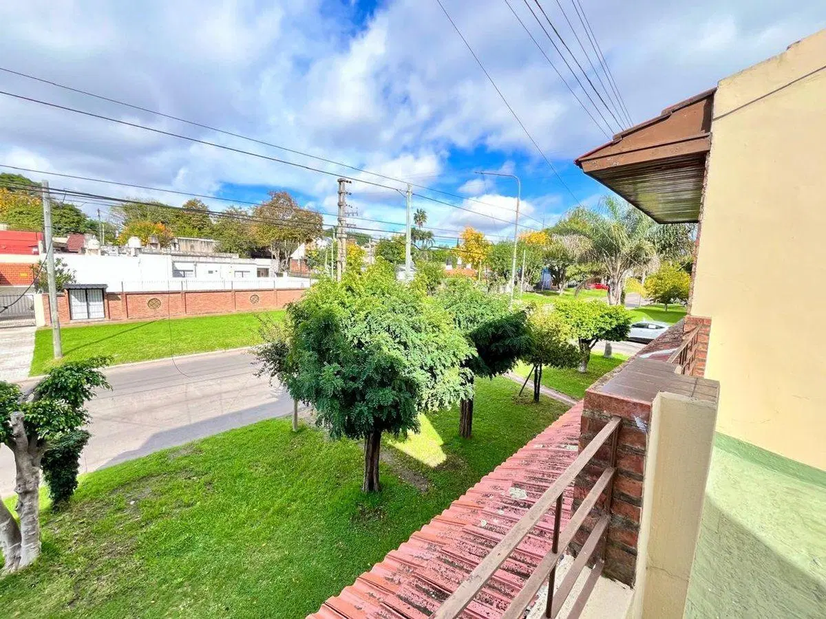 VENTA CASA 4 AMB. DON BOSCO C/PATIO APTA CRÉDITO 5