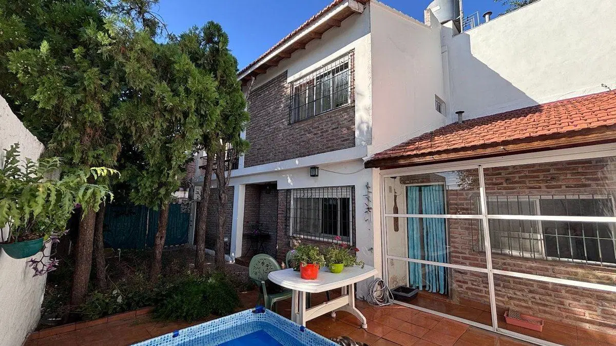 VENTA PH DUPLEX 3 AMB COCHERA PATIO QUILMES OESTE 2