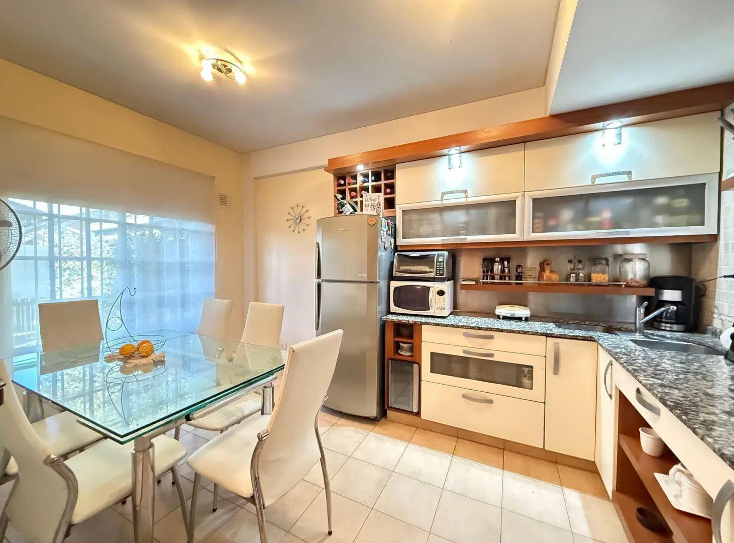 VENTA PH 3 AMBIENTES CON PATIO Y COCHERA EZPELETA 3