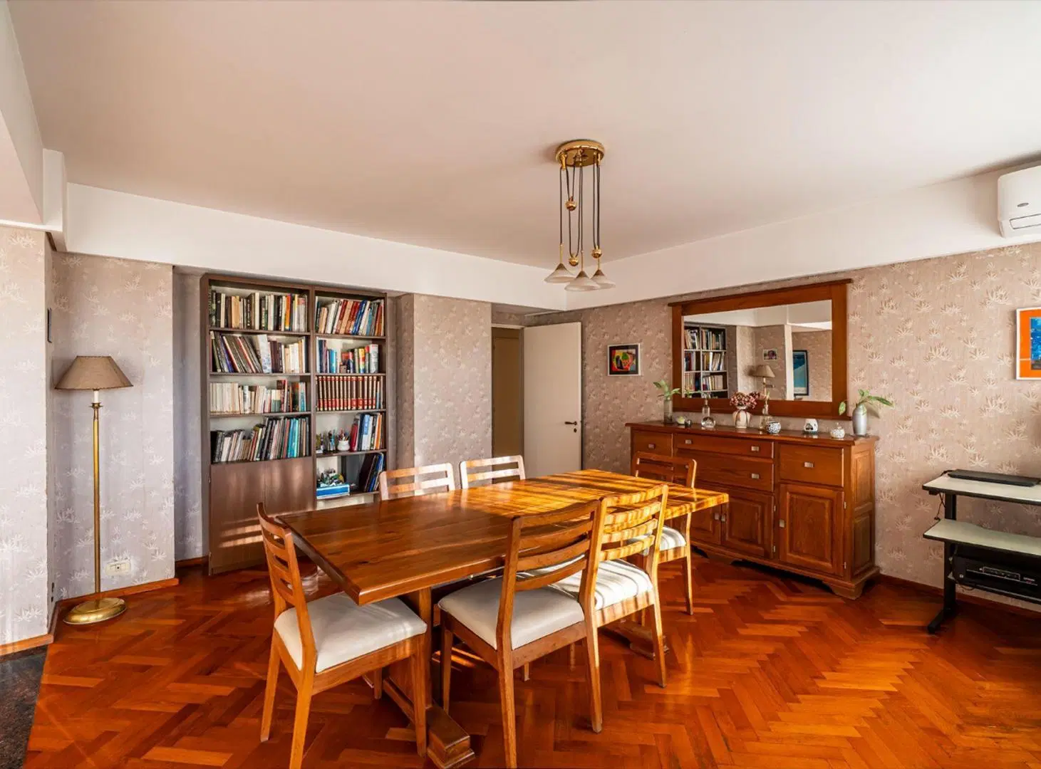 VENTA DEPARTAMENTO CINCO AMBIENTES SAN TELMO 4