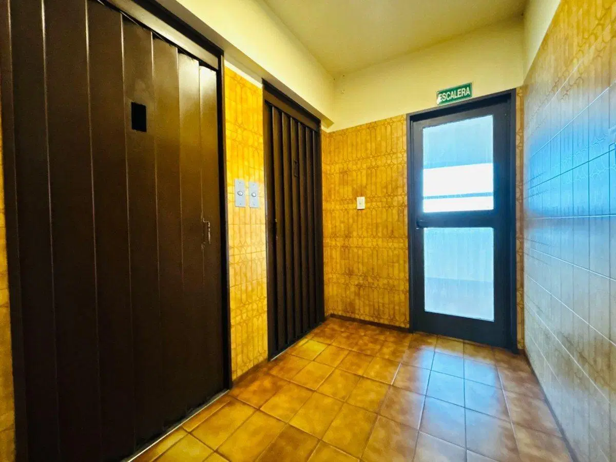 VENTA OFICINA AVELLANEDA CENTRO 4