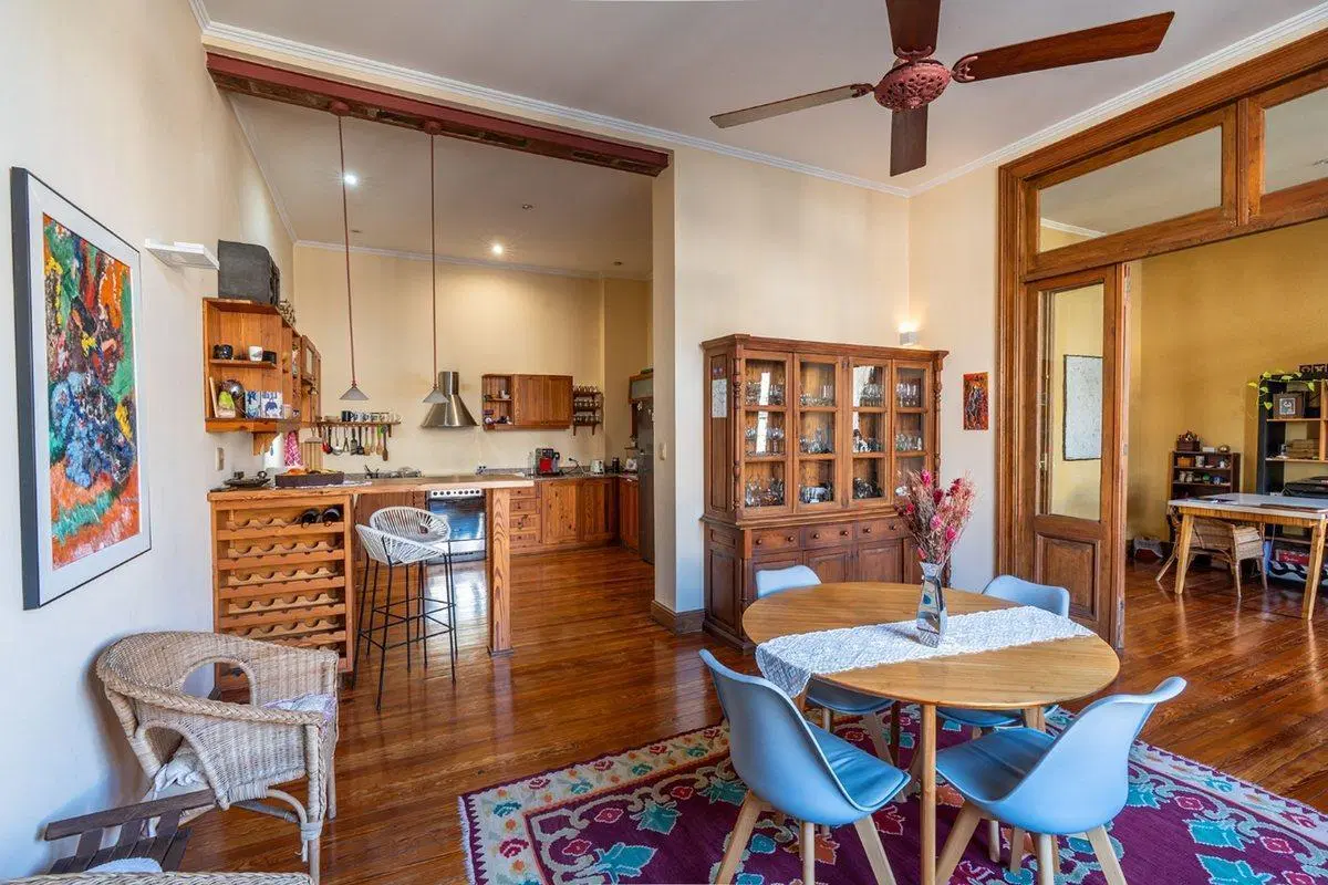 VENTA SEMI PISO 4 AMBIENTES SAN TELMO CON BALCON 2