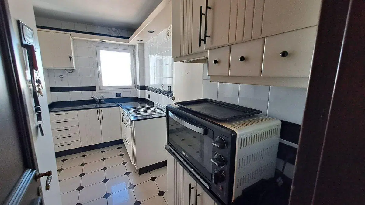 VENTA PISO 4 AMBIENTES CON HABITACIÓN DE SERVICIO 3