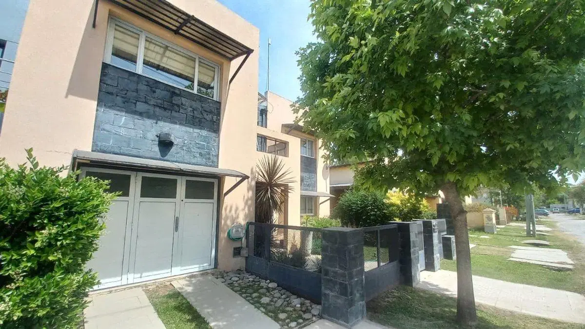 VENTA CASA SAN VICENTE 5 AMBIENTES 3
