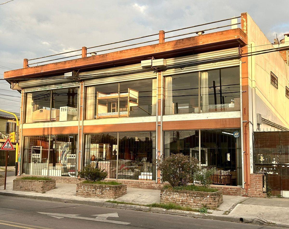 VENTA EXCELENTE LOCAL COMERCIAL EN BERAZATEGUI