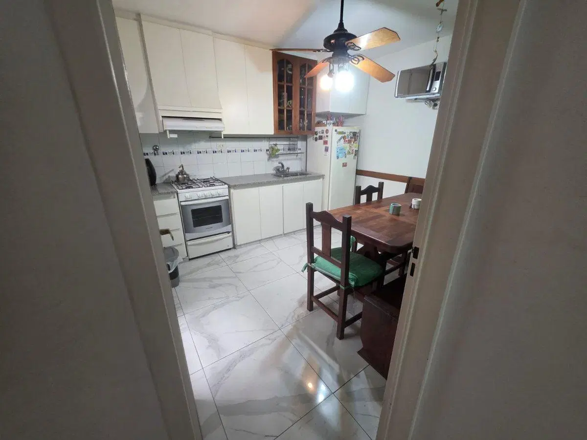LINIERS VENTA DEPARTAMENTO 3 amb 90 M2 COCHERA 5