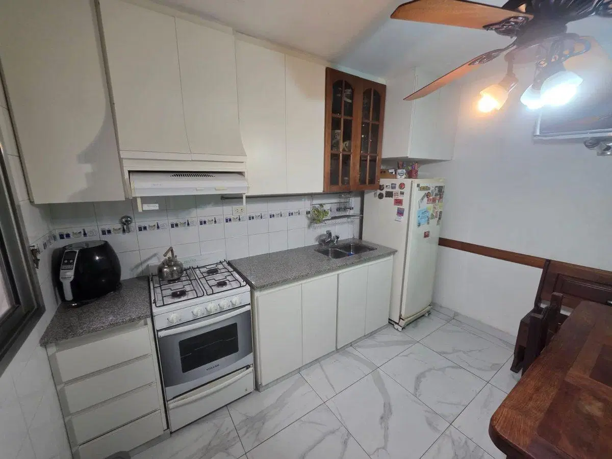 LINIERS VENTA DEPARTAMENTO 3 amb 90 M2 COCHERA 4