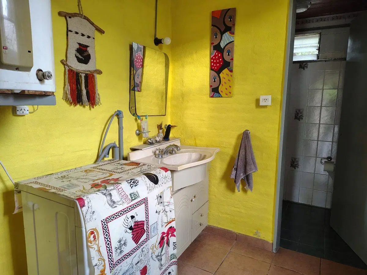 VENT EN EL BARRIO LOS VIEJOS OMBUES DE VARELA 4