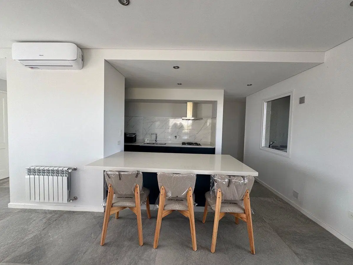 VENTA CASA HARAS DEL SUR 3 C/ PILETA 3 DORMITORIOS 8