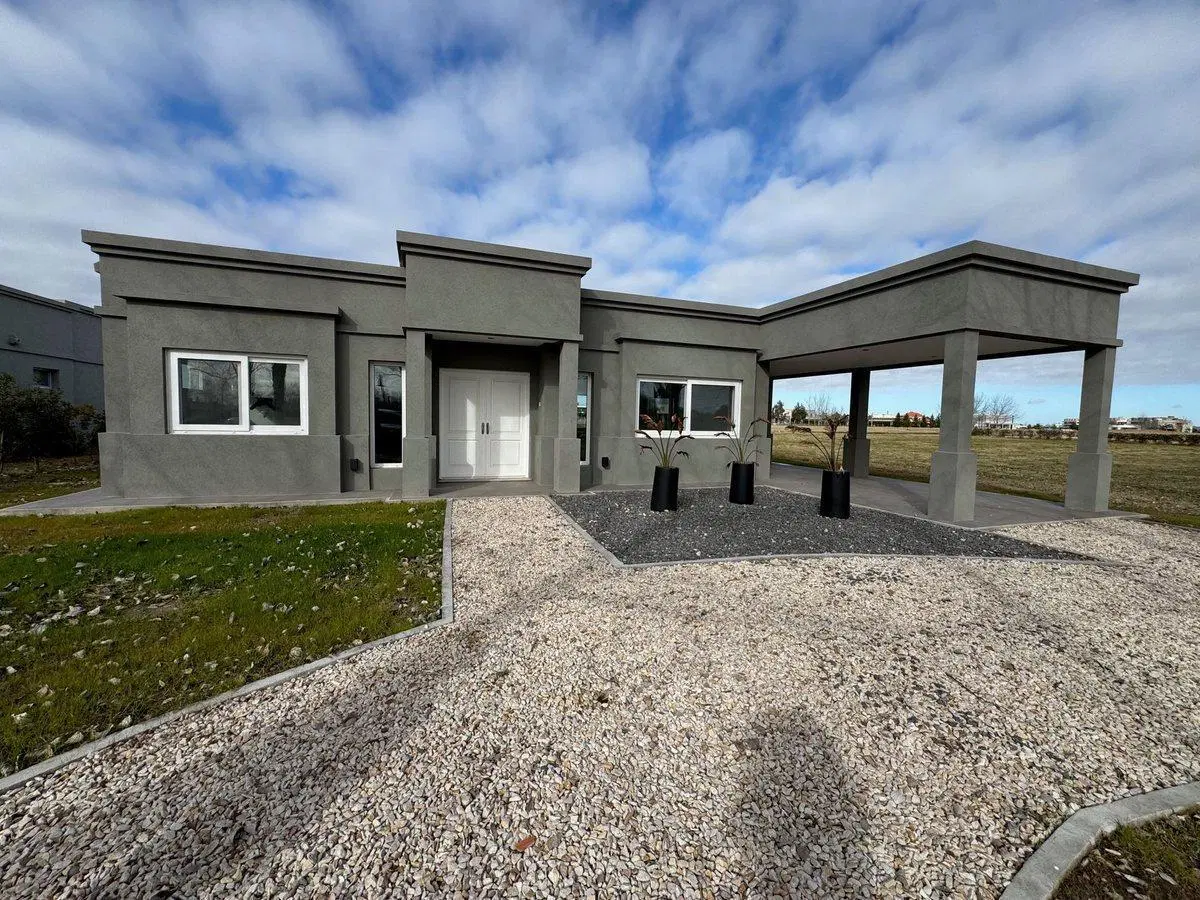 VENTA CASA HARAS DEL SUR 3 C/ PILETA 3 DORMITORIOS 2