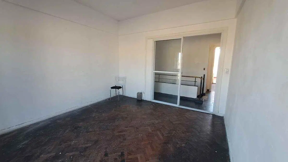 VENTA PH 4 AMBIENTES EN AVELLANEDA CON TERRAZA 2