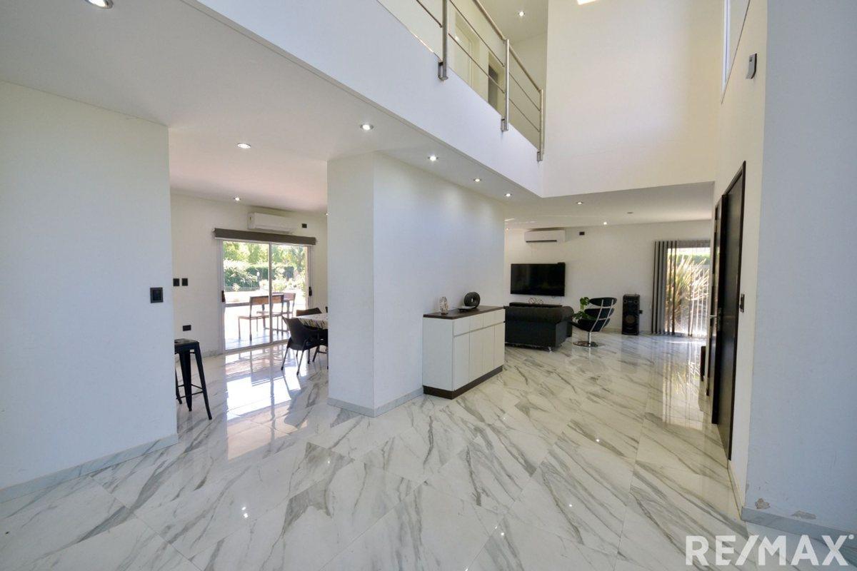 VENTA CASA CLUB DE CAMPO LAS CAÑUELAS 4 AMBIENTES