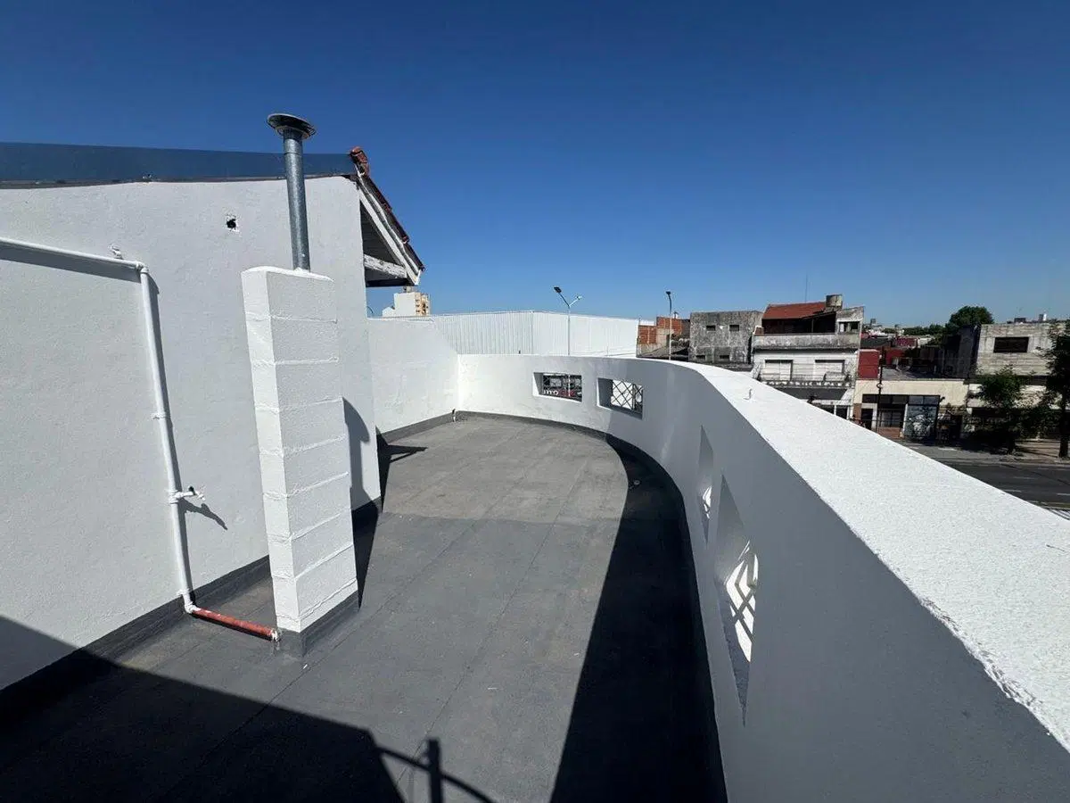 DEPARTAMENTO 2 AMBIENTES EN VENTA PIÑEYRO 4