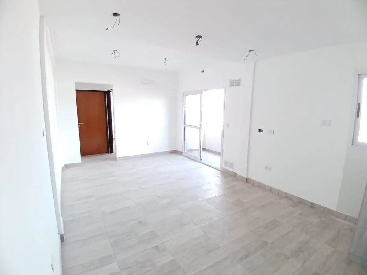 VENTA DEPTO DE 2 AMB ZONA RESIDENCIAL LA TABLADA 2