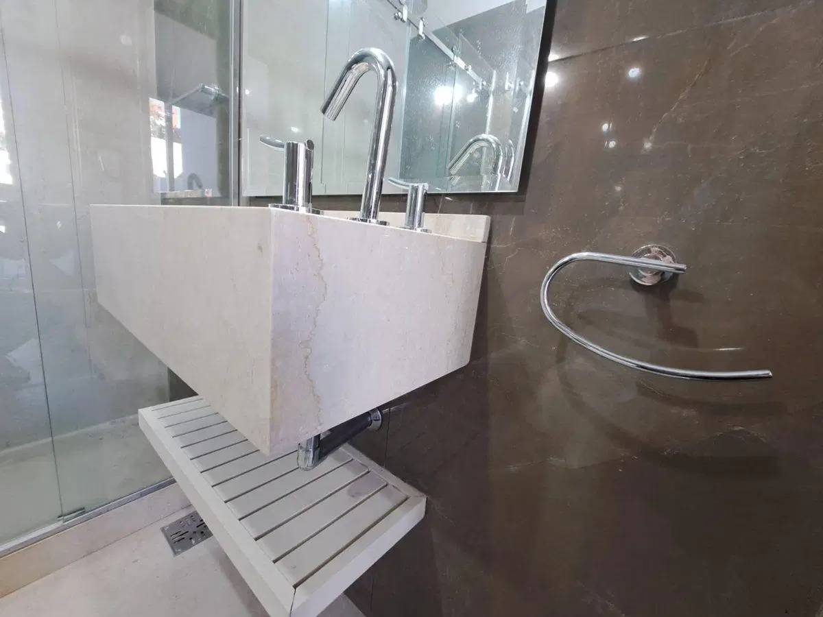VENTA 2 AMB 51M2 SEMIPISO COCHERA RAMOS MEJIA 5