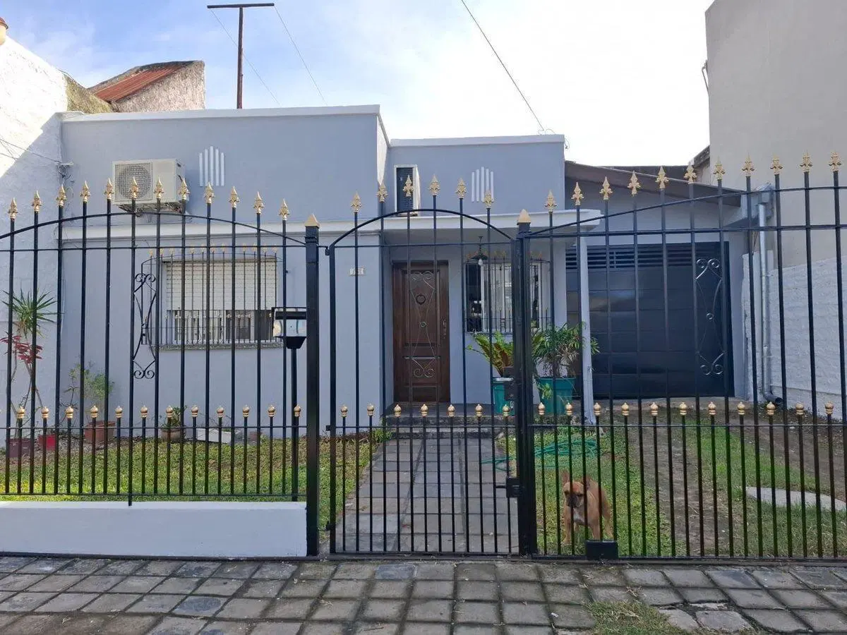 Venta Casa 3 amb Quilmes 4