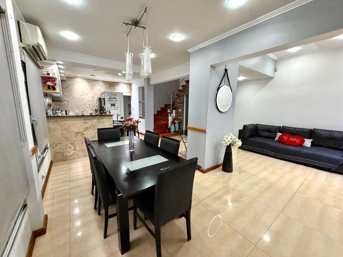 CASA 6 AMBIENTES CON PATIO EN VENTA WILDE 4