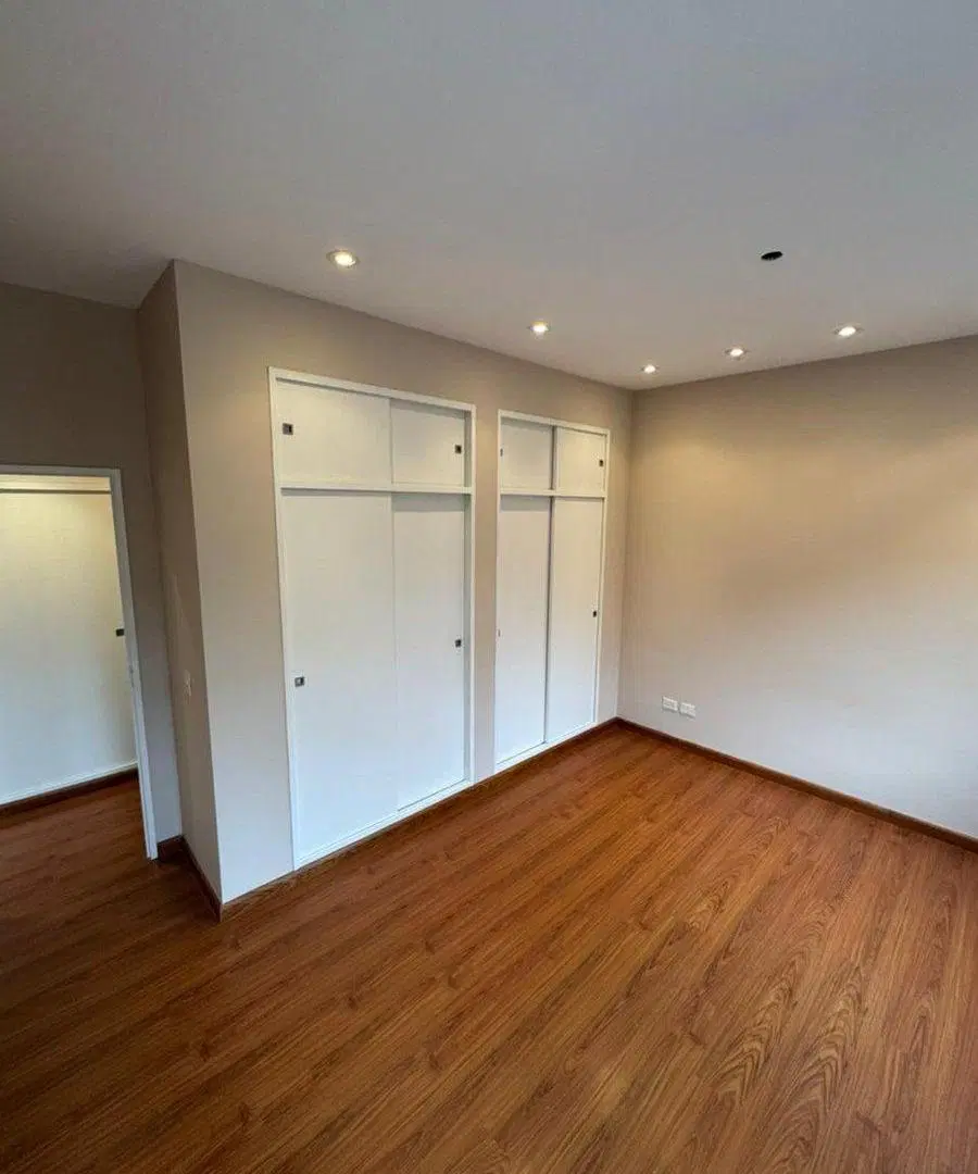 VENTA DEPARTAMENTO 75 M2  C/COCHERA QUILMES CONESA 4