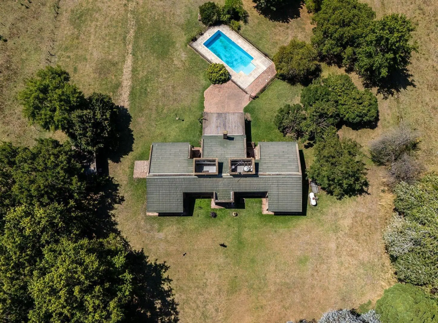 LOTE EN VENTA SIN EXPENSAS 1500 M2 E. DE LA CRUZ 2