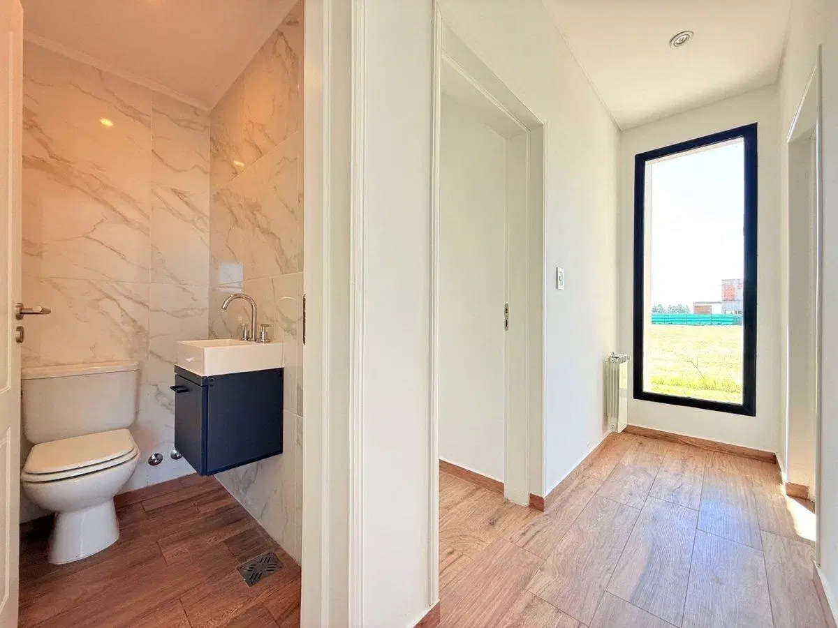 VENTA CASA 4 AMBIENTES EL REBENQUE 4