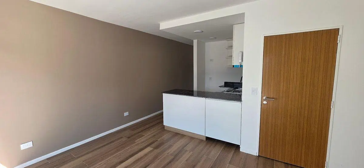 VENTA DEPARTAMENTO CHACARITA SEMIPISO 2 AMB EXC. 3
