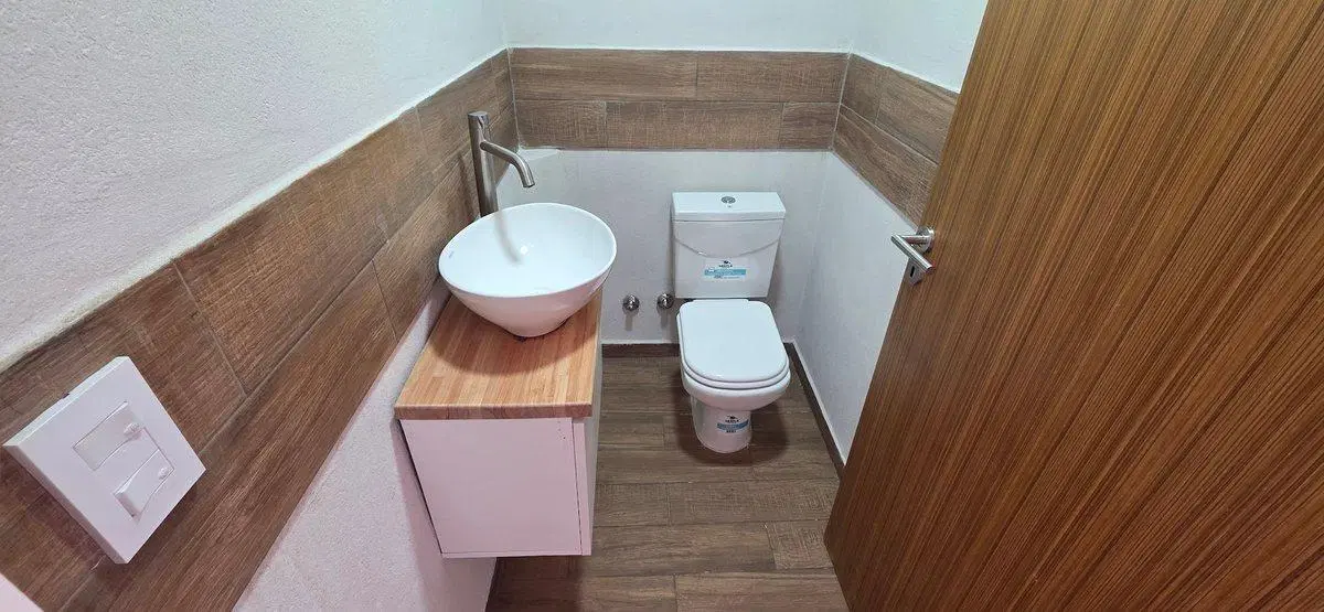 VENTA DEPARTAMENTO CHACARITA SEMIPISO 2 AMB EXC. 4