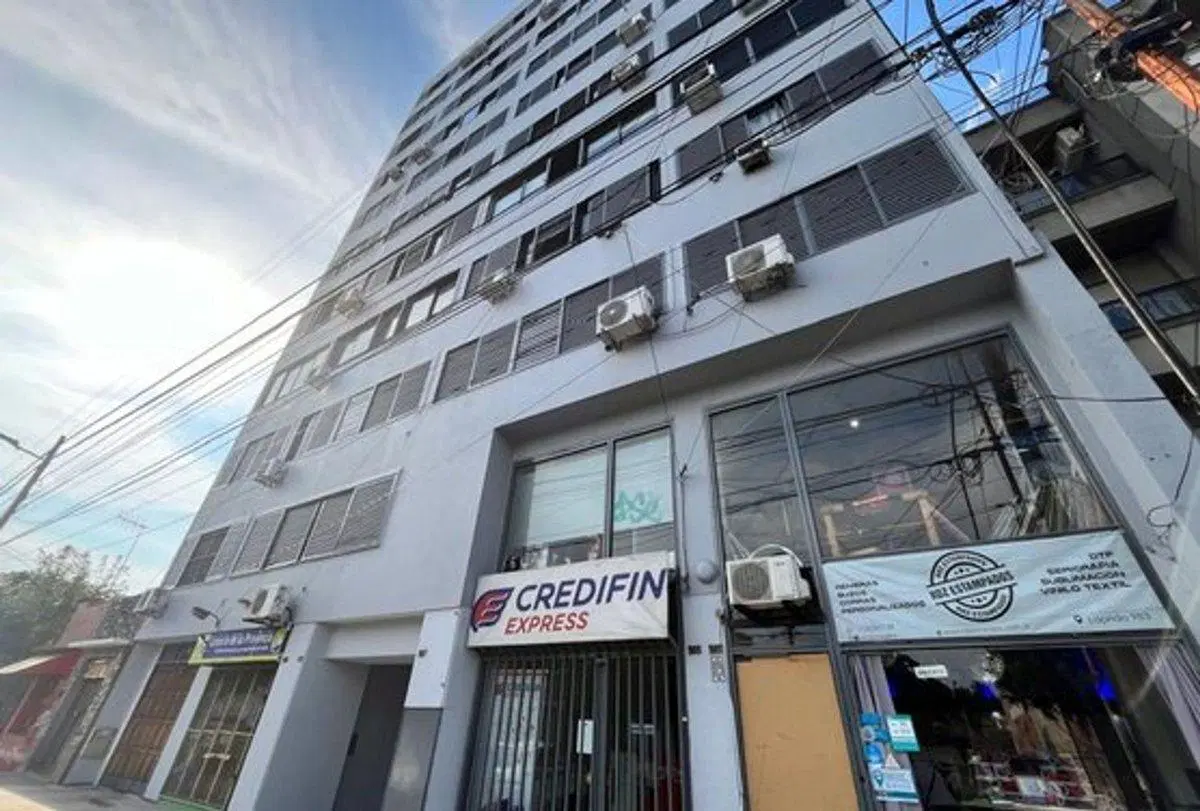 Venta Depto 3 Amb + cochera APTO LOMAS DE ZAMORA 2