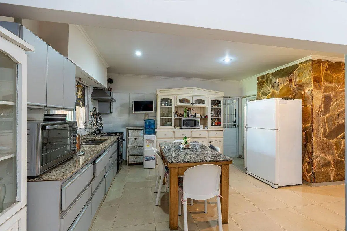 VENTA CASA 5 AMB QUILMES CON PILETA 5