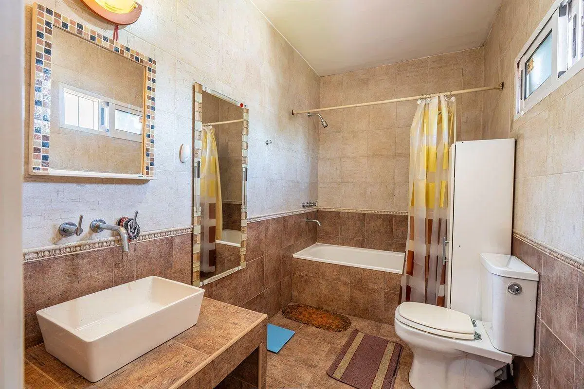 VENTA CASA 5 AMB QUILMES CON PILETA 3