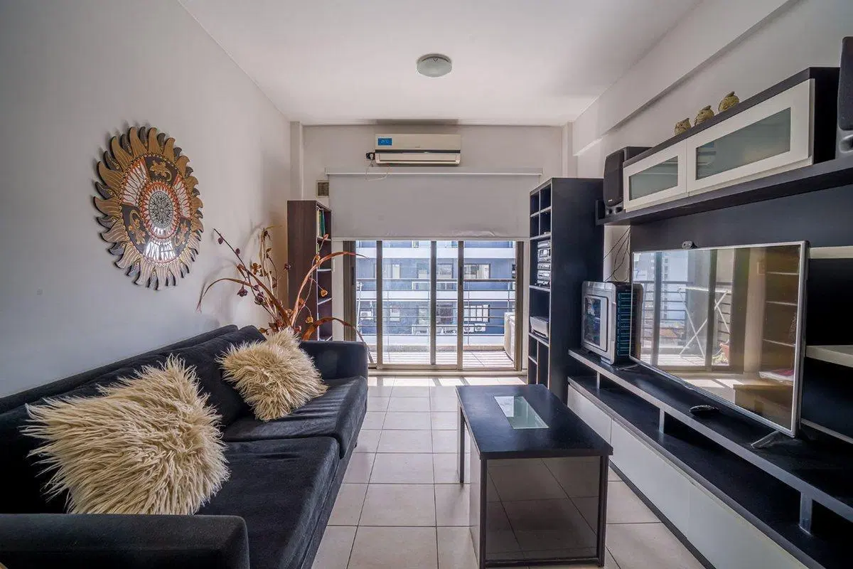 VENTA 2 AMBIENTES  EN CASEROS 5
