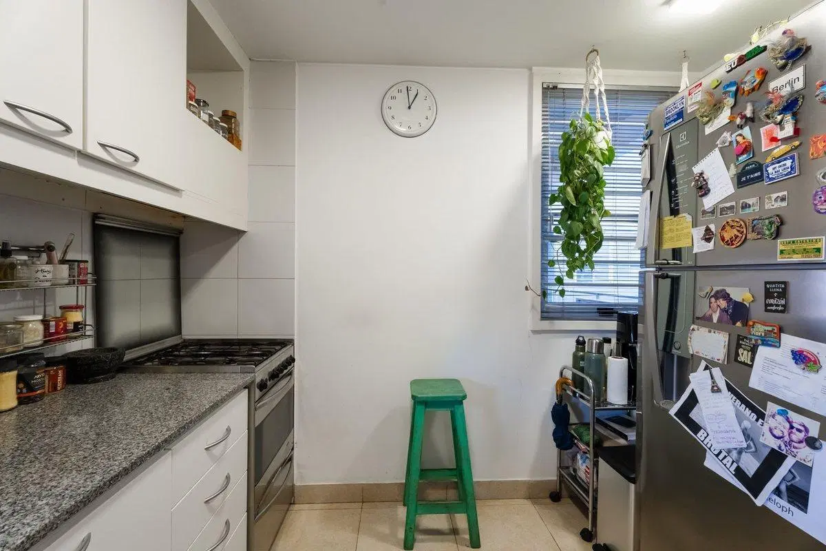 Nuñez: Venta triplex al frente, cochera y pileta 5