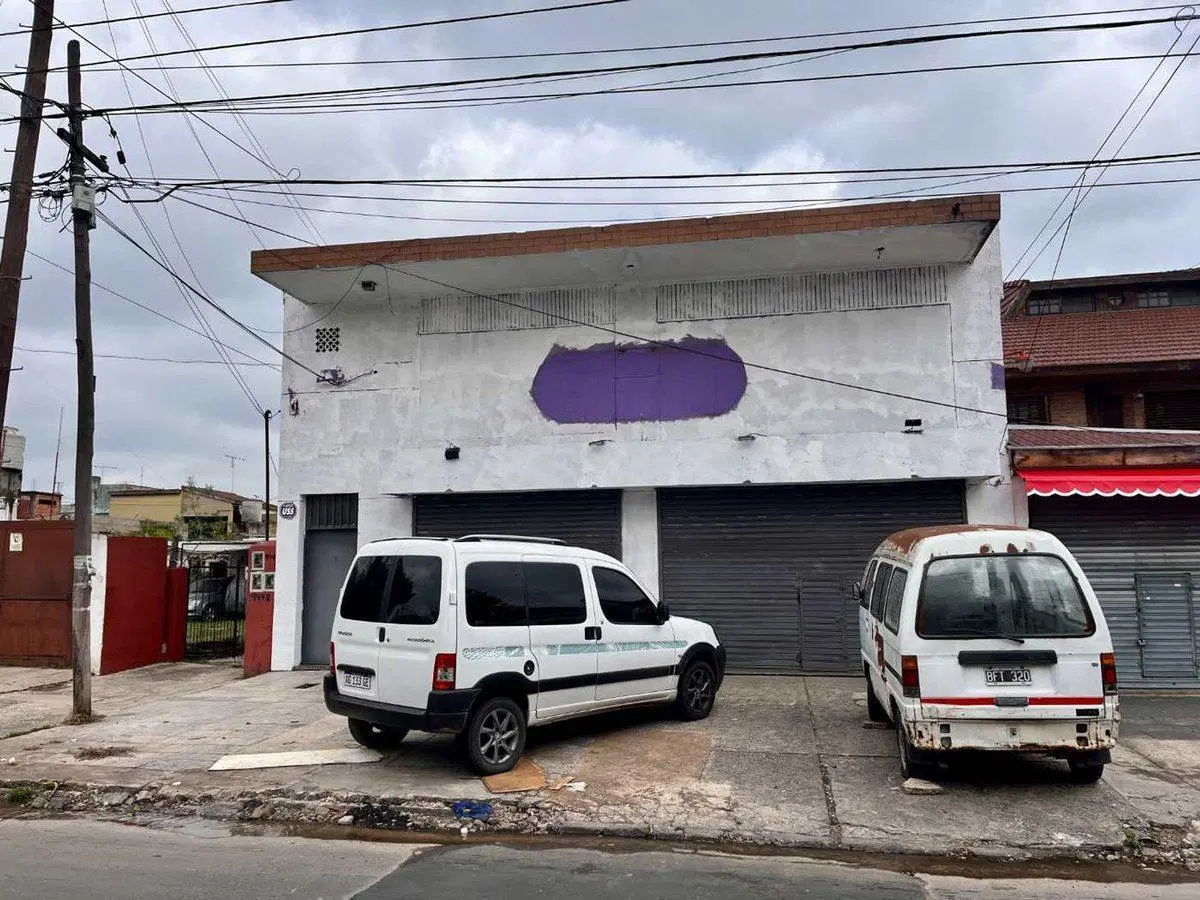 Alquiler Deposito / Local comercial 300 m2 5