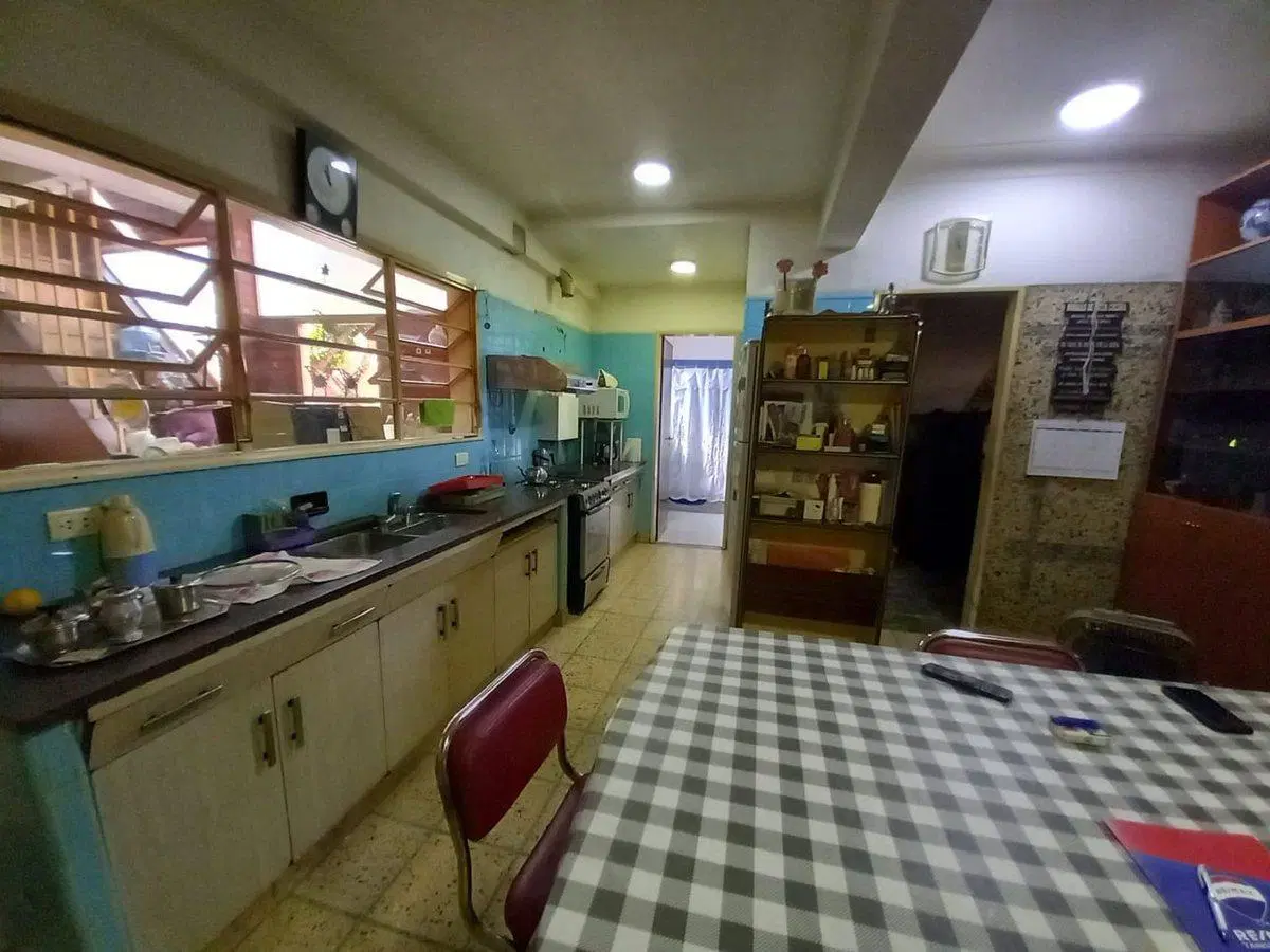 VENTA CASA VILLA DEL PARQUE PILETA COCHERA 2