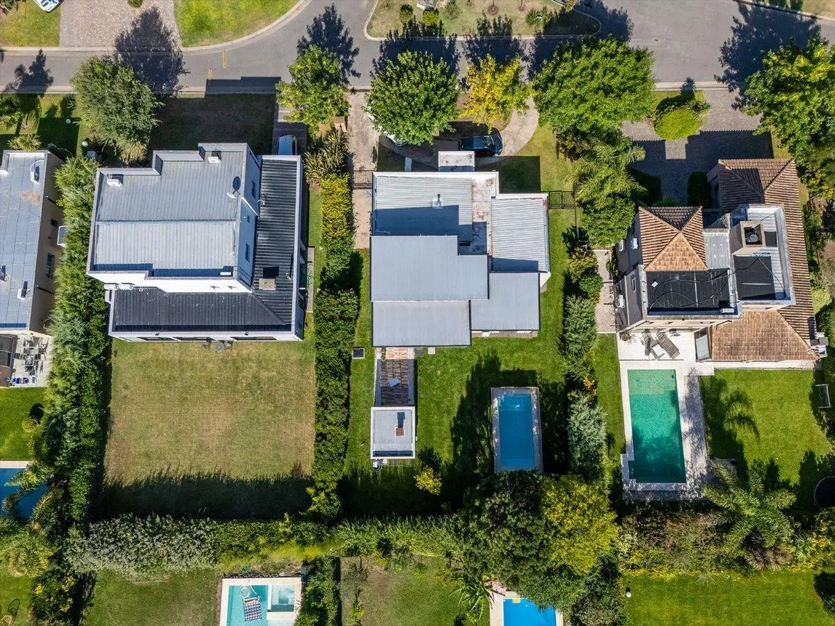 VENTA CASA 5 AMB LA HORQUETA DE ECHEVERRIA PISCINA 4