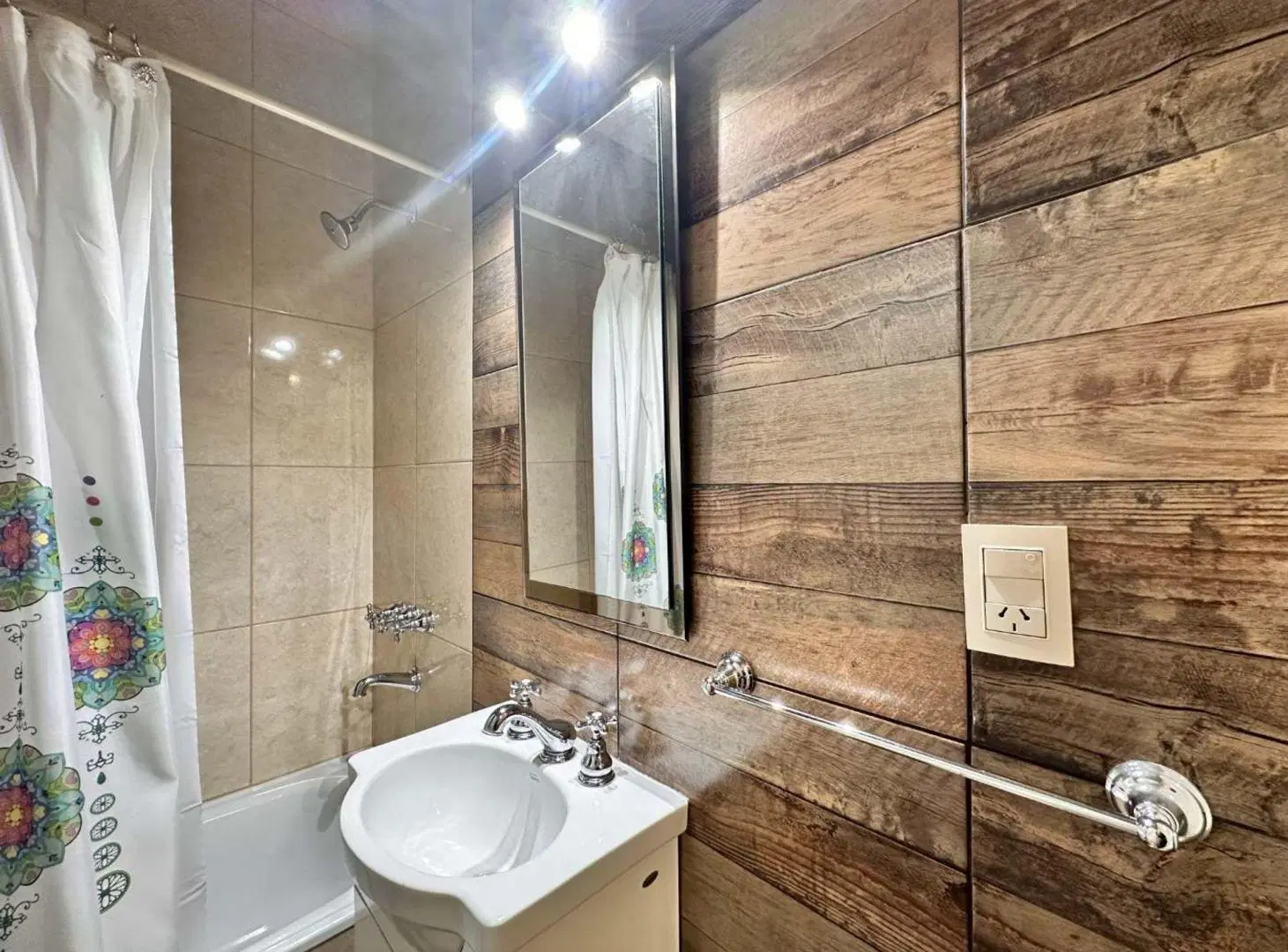 Venta casa 3 Amb  RECICLADA Apto Crédito, Turdera 4