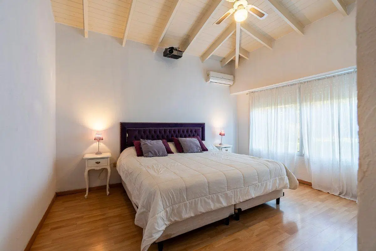 VENTA CASA 5 AMB FRANCISCO ALVAREZ  PILETA 3