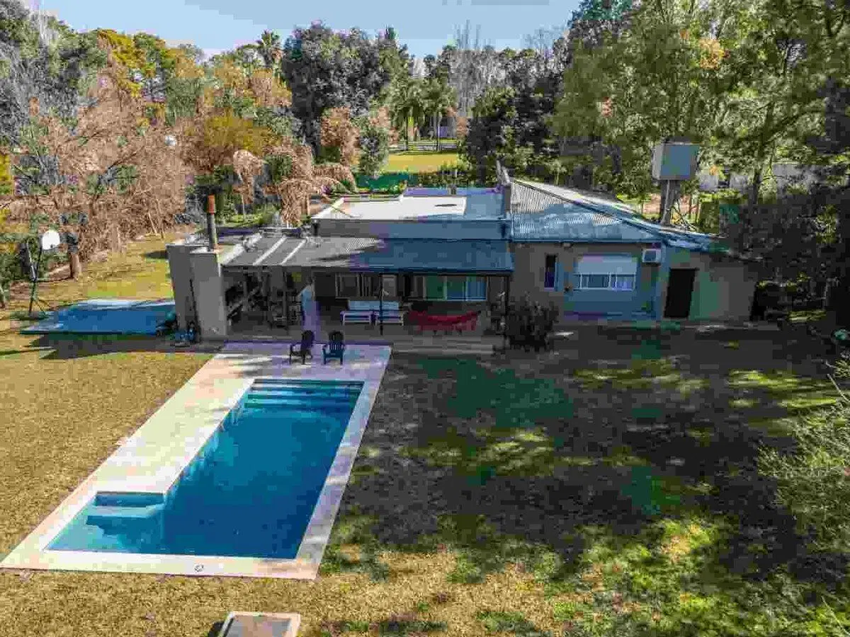 VENTA CASA 5 AMB FRANCISCO ALVAREZ  PILETA 2