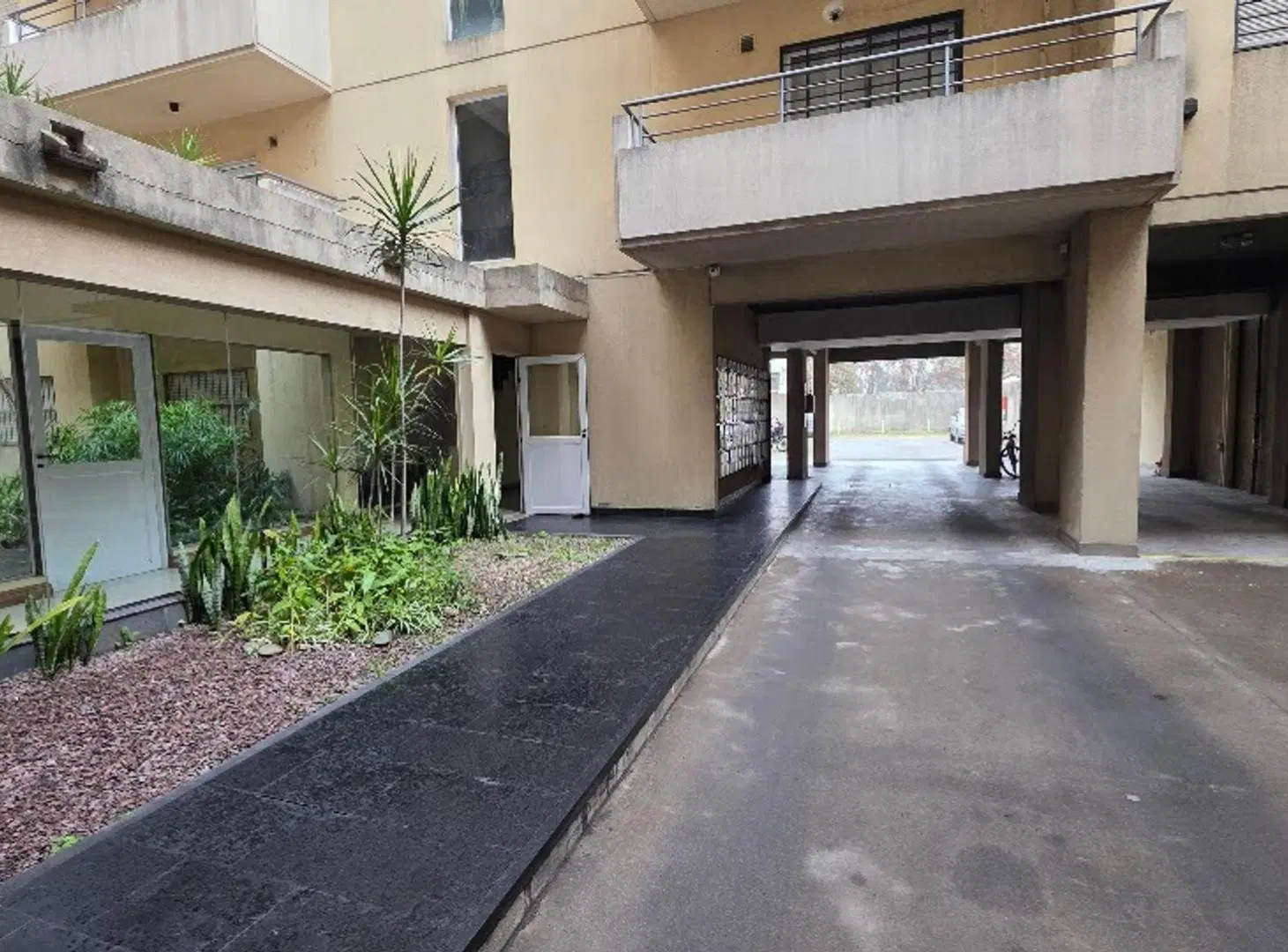 VENTA MORON DEPARTAMENTO 2 AMBIENTES APTO CREDITO 3