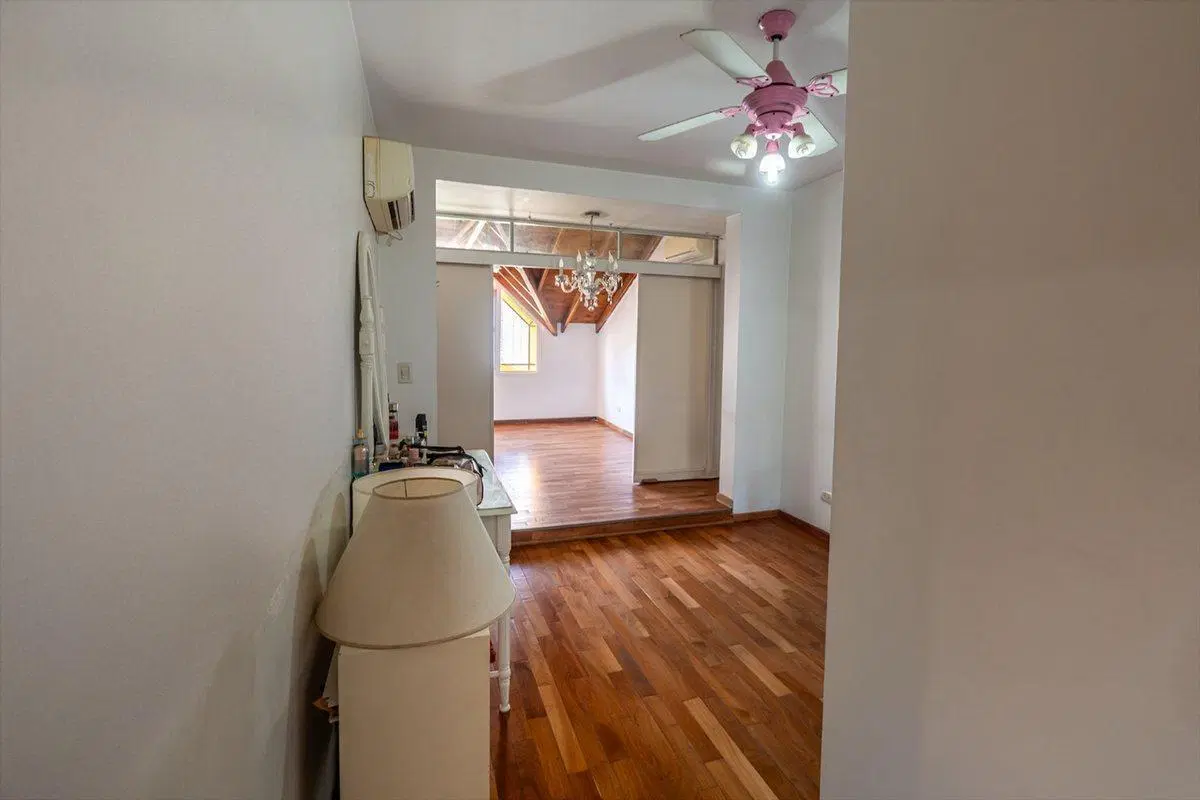 VENTA CASA 5 AMBIENTES CON PILETA RAMOS MEJIA 4