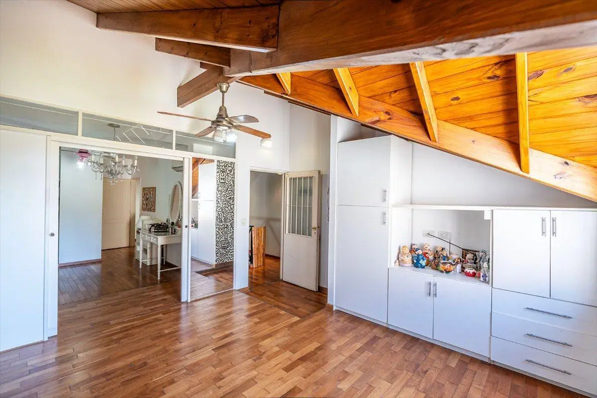 VENTA CASA 5 AMBIENTES CON PILETA RAMOS MEJIA 2
