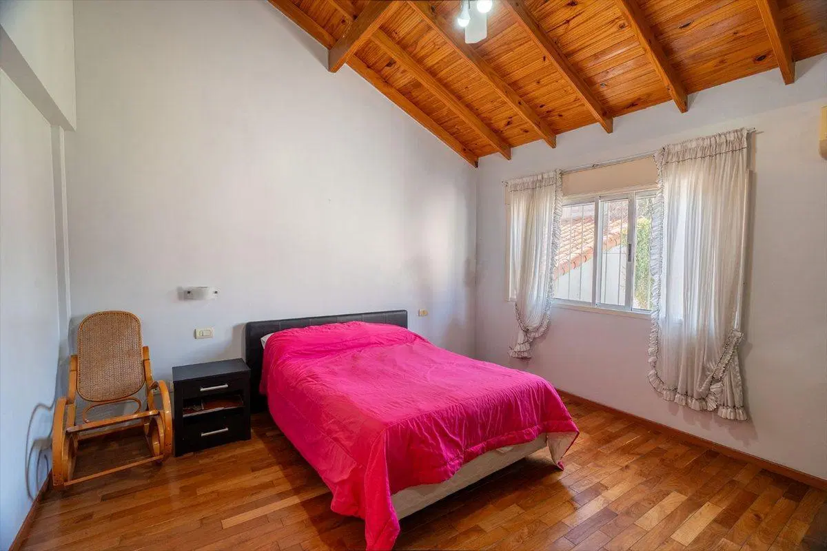 VENTA CASA 5 AMBIENTES CON PILETA RAMOS MEJIA 3