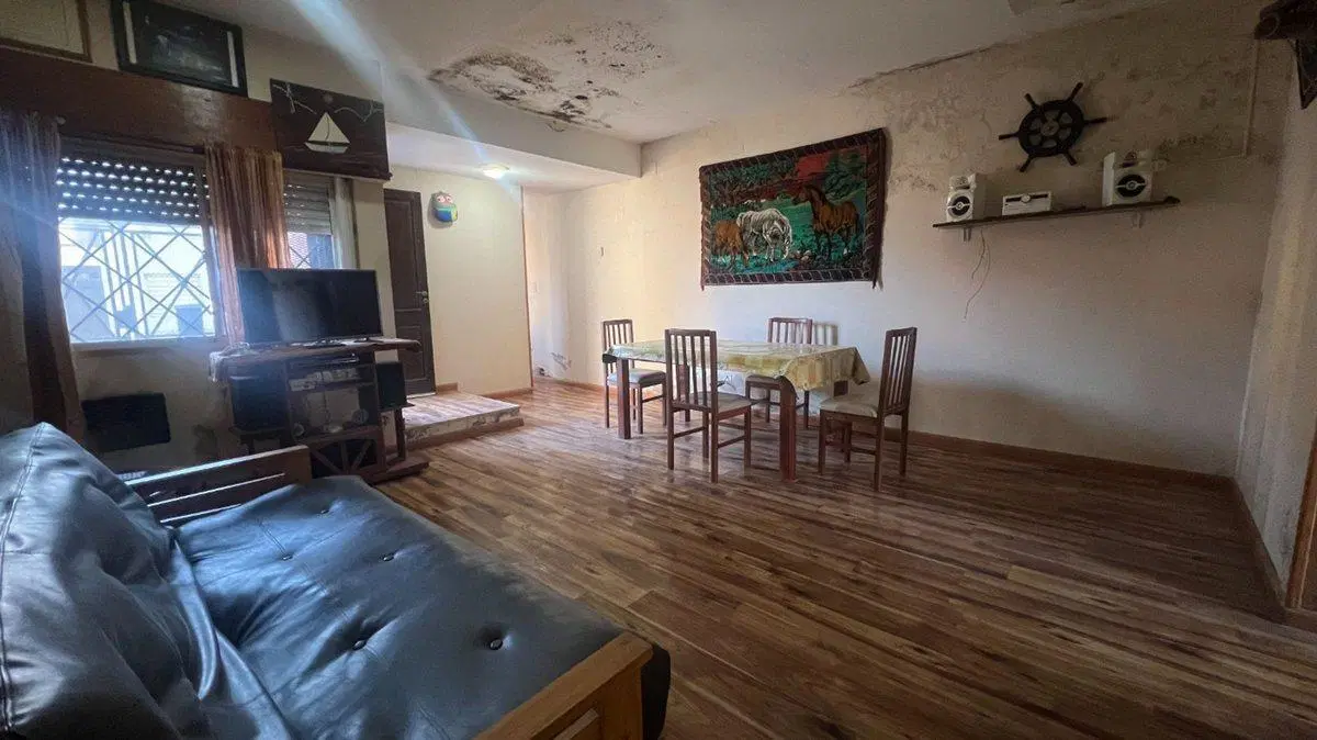 VENTA CASA REMEDIOS DE ESCALADA JARDÍN PATIO 4 AMB 5