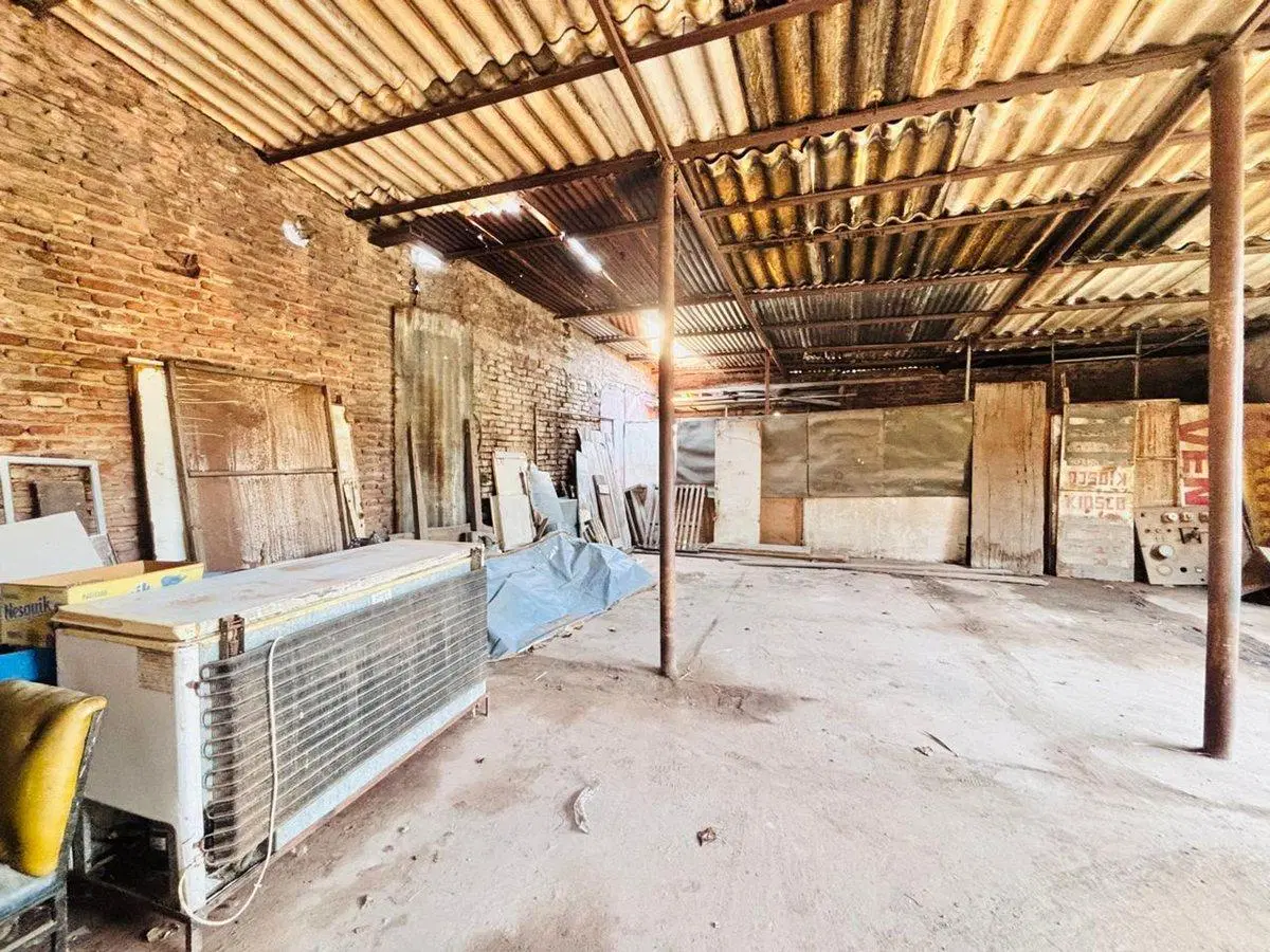 VENTA TERRENO c/GALPON LANUS 2