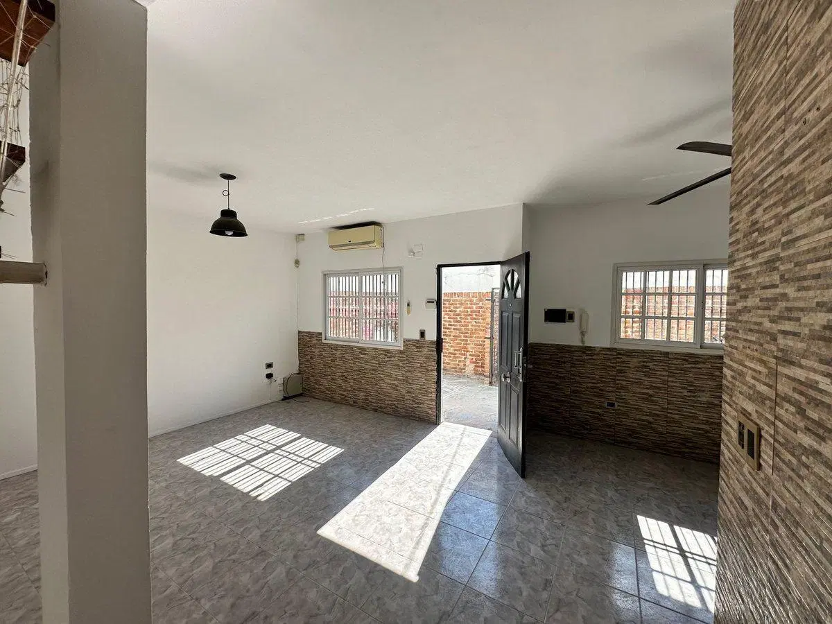 VENTA PH 3 AMBIENTES GERLI 4