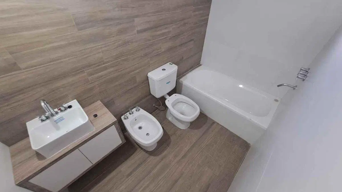 VENTA DEPTO 2 AMBIENTES A CON BALCÓN Y PARRILLA 2